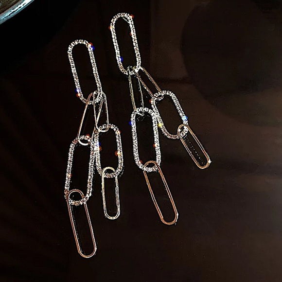 GOLD PLATED RHINESTONE CHAIN LINK EARRINGS - Picture 5 of 6